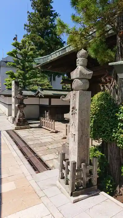 高室院のその他建物