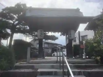 聚福院の山門・神門