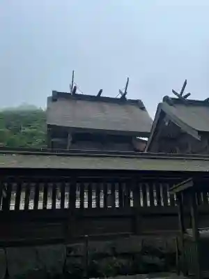出雲大社の{uncategorized: "未分類", other: "その他", undefined: "問題あり", building: "その他建物", grave: "お墓", sacred_gate: "鳥居", guardian: "狛犬", statue: "像", buddha: "仏像", history: "歴史", nature: "自然", garden: "庭園", animal: "動物", pagoda: "塔", temizu: "手水舎", mountain_gate: "山門・神門", sanctuary: "本殿・本堂", subordinate: "末社・摂社", art: "芸術", scenery: "景色", jizo: "地蔵", ema: "絵馬", goshuin: "御朱印", omikuji: "おみくじ", items: "授与品その他", amulet: "お守り", goshuincho: "御朱印帳", eats: "食事", festival: "お祭り", votive_dance: "神楽", shichigosan: "七五三参", wedding: "結婚式", experience: "体験その他", initially: "初詣", around: "周辺", anti_infection: "感染症対策"}
