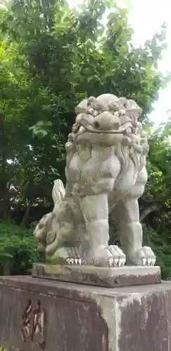 加波山三枝祇神社本宮の狛犬