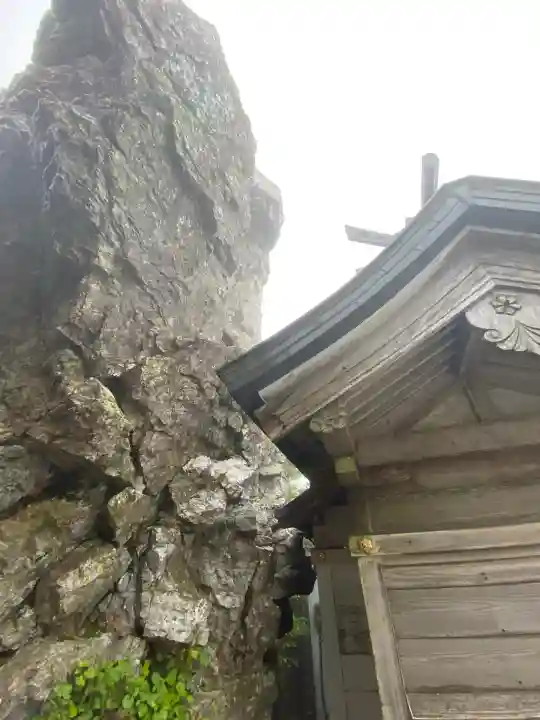 劔山本宮宝蔵石神社(徳島県)