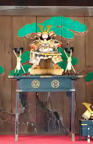 阿智神社の像