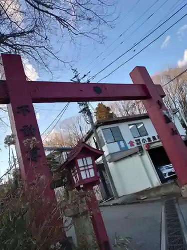 持寳院(多気山不動尊)の鳥居