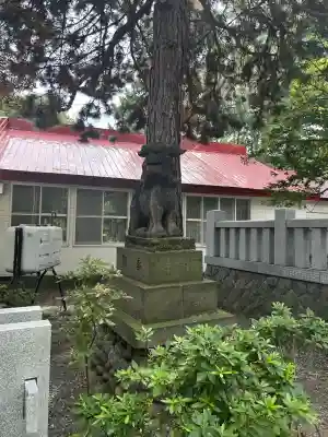 彌彦神社　(伊夜日子神社)の狛犬