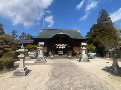 宇美神社の{uncategorized: "未分類", other: "その他", undefined: "問題あり", building: "その他建物", grave: "お墓", sacred_gate: "鳥居", guardian: "狛犬", statue: "像", buddha: "仏像", history: "歴史", nature: "自然", garden: "庭園", animal: "動物", pagoda: "塔", temizu: "手水舎", mountain_gate: "山門・神門", sanctuary: "本殿・本堂", subordinate: "末社・摂社", art: "芸術", scenery: "景色", jizo: "地蔵", ema: "絵馬", goshuin: "御朱印", omikuji: "おみくじ", items: "授与品その他", amulet: "お守り", goshuincho: "御朱印帳", eats: "食事", festival: "お祭り", votive_dance: "神楽", shichigosan: "七五三参", wedding: "結婚式", experience: "体験その他", initially: "初詣", around: "周辺", anti_infection: "感染症対策"}