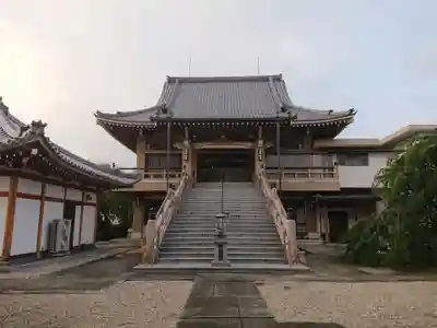 観音寺の本殿・本堂