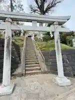 六浦諏訪神社の{uncategorized: "未分類", other: "その他", undefined: "問題あり", building: "その他建物", grave: "お墓", sacred_gate: "鳥居", guardian: "狛犬", statue: "像", buddha: "仏像", history: "歴史", nature: "自然", garden: "庭園", animal: "動物", pagoda: "塔", temizu: "手水舎", mountain_gate: "山門・神門", sanctuary: "本殿・本堂", subordinate: "末社・摂社", art: "芸術", scenery: "景色", jizo: "地蔵", ema: "絵馬", goshuin: "御朱印", omikuji: "おみくじ", items: "授与品その他", amulet: "お守り", goshuincho: "御朱印帳", eats: "食事", festival: "お祭り", votive_dance: "神楽", shichigosan: "七五三参", wedding: "結婚式", experience: "体験その他", initially: "初詣", around: "周辺", anti_infection: "感染症対策"}