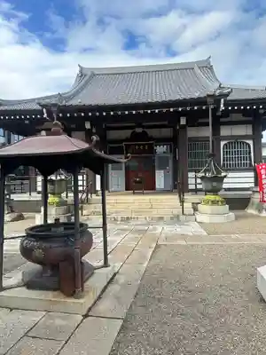 長全寺の本殿・本堂