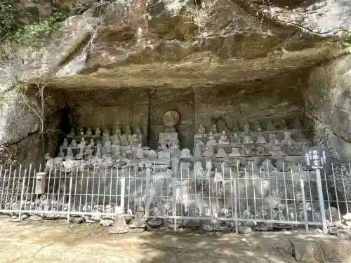 日本寺の{uncategorized: "未分類", other: "その他", undefined: "問題あり", building: "その他建物", grave: "お墓", sacred_gate: "鳥居", guardian: "狛犬", statue: "像", buddha: "仏像", history: "歴史", nature: "自然", garden: "庭園", animal: "動物", pagoda: "塔", temizu: "手水舎", mountain_gate: "山門・神門", sanctuary: "本殿・本堂", subordinate: "末社・摂社", art: "芸術", scenery: "景色", jizo: "地蔵", ema: "絵馬", goshuin: "御朱印", omikuji: "おみくじ", items: "授与品その他", amulet: "お守り", goshuincho: "御朱印帳", eats: "食事", festival: "お祭り", votive_dance: "神楽", shichigosan: "七五三参", wedding: "結婚式", experience: "体験その他", initially: "初詣", around: "周辺", anti_infection: "感染症対策"}