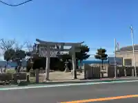 枯木神社の{uncategorized: "未分類", other: "その他", undefined: "問題あり", building: "その他建物", grave: "お墓", sacred_gate: "鳥居", guardian: "狛犬", statue: "像", buddha: "仏像", history: "歴史", nature: "自然", garden: "庭園", animal: "動物", pagoda: "塔", temizu: "手水舎", mountain_gate: "山門・神門", sanctuary: "本殿・本堂", subordinate: "末社・摂社", art: "芸術", scenery: "景色", jizo: "地蔵", ema: "絵馬", goshuin: "御朱印", omikuji: "おみくじ", items: "授与品その他", amulet: "お守り", goshuincho: "御朱印帳", eats: "食事", festival: "お祭り", votive_dance: "神楽", shichigosan: "七五三参", wedding: "結婚式", experience: "体験その他", initially: "初詣", around: "周辺", anti_infection: "感染症対策"}