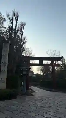根津神社の{uncategorized: "未分類", other: "その他", undefined: "問題あり", building: "その他建物", grave: "お墓", sacred_gate: "鳥居", guardian: "狛犬", statue: "像", buddha: "仏像", history: "歴史", nature: "自然", garden: "庭園", animal: "動物", pagoda: "塔", temizu: "手水舎", mountain_gate: "山門・神門", sanctuary: "本殿・本堂", subordinate: "末社・摂社", art: "芸術", scenery: "景色", jizo: "地蔵", ema: "絵馬", goshuin: "御朱印", omikuji: "おみくじ", items: "授与品その他", amulet: "お守り", goshuincho: "御朱印帳", eats: "食事", festival: "お祭り", votive_dance: "神楽", shichigosan: "七五三参", wedding: "結婚式", experience: "体験その他", initially: "初詣", around: "周辺", anti_infection: "感染症対策"}