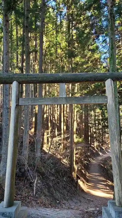 武蔵御嶽神社の鳥居