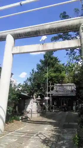 池袋御嶽神社の鳥居