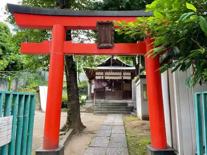 出世稲荷神社(春日稲荷神社)(東京都)