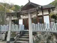 北野青龍神社/三森稲荷神社の{uncategorized: "未分類", other: "その他", undefined: "問題あり", building: "その他建物", grave: "お墓", sacred_gate: "鳥居", guardian: "狛犬", statue: "像", buddha: "仏像", history: "歴史", nature: "自然", garden: "庭園", animal: "動物", pagoda: "塔", temizu: "手水舎", mountain_gate: "山門・神門", sanctuary: "本殿・本堂", subordinate: "末社・摂社", art: "芸術", scenery: "景色", jizo: "地蔵", ema: "絵馬", goshuin: "御朱印", omikuji: "おみくじ", items: "授与品その他", amulet: "お守り", goshuincho: "御朱印帳", eats: "食事", festival: "お祭り", votive_dance: "神楽", shichigosan: "七五三参", wedding: "結婚式", experience: "体験その他", initially: "初詣", around: "周辺", anti_infection: "感染症対策"}