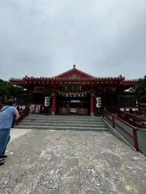 波上宮の{uncategorized: "未分類", other: "その他", undefined: "問題あり", building: "その他建物", grave: "お墓", sacred_gate: "鳥居", guardian: "狛犬", statue: "像", buddha: "仏像", history: "歴史", nature: "自然", garden: "庭園", animal: "動物", pagoda: "塔", temizu: "手水舎", mountain_gate: "山門・神門", sanctuary: "本殿・本堂", subordinate: "末社・摂社", art: "芸術", scenery: "景色", jizo: "地蔵", ema: "絵馬", goshuin: "御朱印", omikuji: "おみくじ", items: "授与品その他", amulet: "お守り", goshuincho: "御朱印帳", eats: "食事", festival: "お祭り", votive_dance: "神楽", shichigosan: "七五三参", wedding: "結婚式", experience: "体験その他", initially: "初詣", around: "周辺", anti_infection: "感染症対策"}