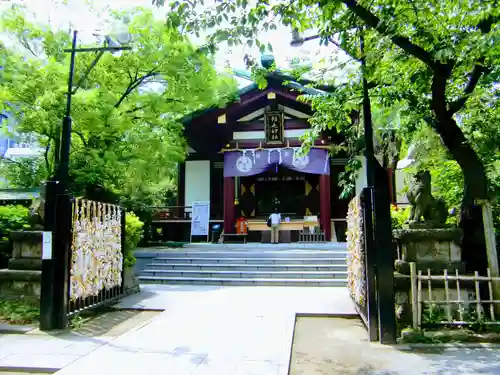 稲毛神社の本殿・本堂