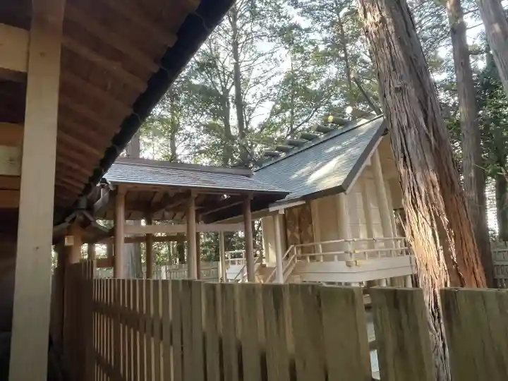須加神社の{uncategorized: "未分類", other: "その他", undefined: "問題あり", building: "その他建物", grave: "お墓", sacred_gate: "鳥居", guardian: "狛犬", statue: "像", buddha: "仏像", history: "歴史", nature: "自然", garden: "庭園", animal: "動物", pagoda: "塔", temizu: "手水舎", mountain_gate: "山門・神門", sanctuary: "本殿・本堂", subordinate: "末社・摂社", art: "芸術", scenery: "景色", jizo: "地蔵", ema: "絵馬", goshuin: "御朱印", omikuji: "おみくじ", items: "授与品その他", amulet: "お守り", goshuincho: "御朱印帳", eats: "食事", festival: "お祭り", votive_dance: "神楽", shichigosan: "七五三参", wedding: "結婚式", experience: "体験その他", initially: "初詣", around: "周辺", anti_infection: "感染症対策"}