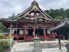 久遠寺の本殿