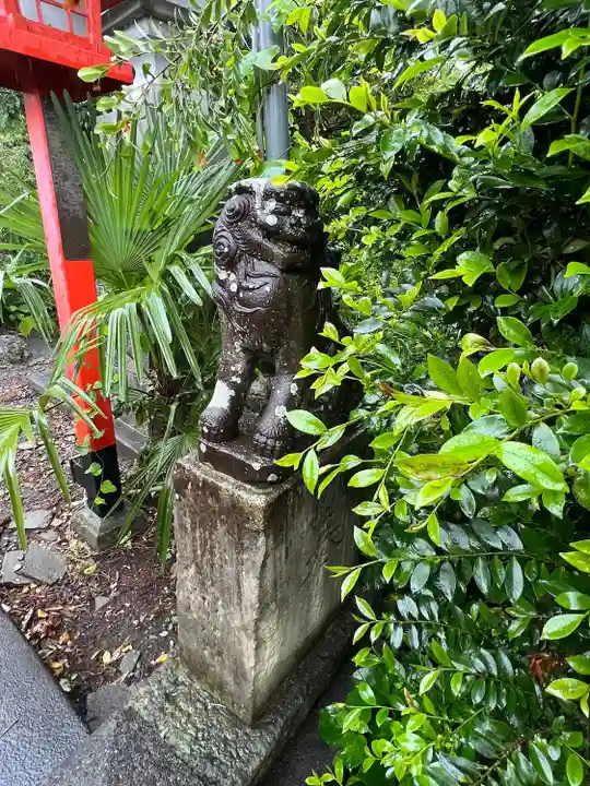 平出雷電神社の狛犬