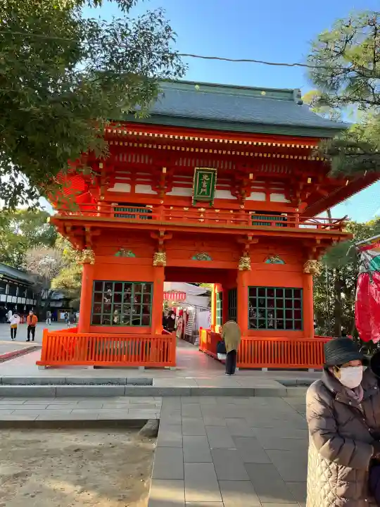穴八幡宮の{uncategorized: "未分類", other: "その他", undefined: "問題あり", building: "その他建物", grave: "お墓", sacred_gate: "鳥居", guardian: "狛犬", statue: "像", buddha: "仏像", history: "歴史", nature: "自然", garden: "庭園", animal: "動物", pagoda: "塔", temizu: "手水舎", mountain_gate: "山門・神門", sanctuary: "本殿・本堂", subordinate: "末社・摂社", art: "芸術", scenery: "景色", jizo: "地蔵", ema: "絵馬", goshuin: "御朱印", omikuji: "おみくじ", items: "授与品その他", amulet: "お守り", goshuincho: "御朱印帳", eats: "食事", festival: "お祭り", votive_dance: "神楽", shichigosan: "七五三参", wedding: "結婚式", experience: "体験その他", initially: "初詣", around: "周辺", anti_infection: "感染症対策"}