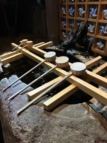 御嶽神社茅萱宮の手水