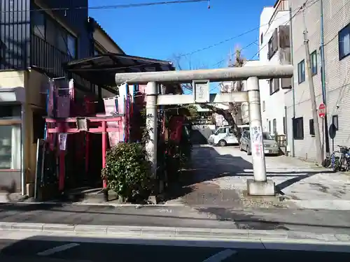 巣鴨大鳥神社の鳥居