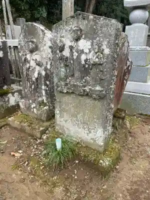薬王寺の{uncategorized: "未分類", other: "その他", undefined: "問題あり", building: "その他建物", grave: "お墓", sacred_gate: "鳥居", guardian: "狛犬", statue: "像", buddha: "仏像", history: "歴史", nature: "自然", garden: "庭園", animal: "動物", pagoda: "塔", temizu: "手水舎", mountain_gate: "山門・神門", sanctuary: "本殿・本堂", subordinate: "末社・摂社", art: "芸術", scenery: "景色", jizo: "地蔵", ema: "絵馬", goshuin: "御朱印", omikuji: "おみくじ", items: "授与品その他", amulet: "お守り", goshuincho: "御朱印帳", eats: "食事", festival: "お祭り", votive_dance: "神楽", shichigosan: "七五三参", wedding: "結婚式", experience: "体験その他", initially: "初詣", around: "周辺", anti_infection: "感染症対策"}