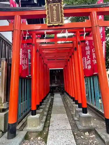 諏訪神社の鳥居