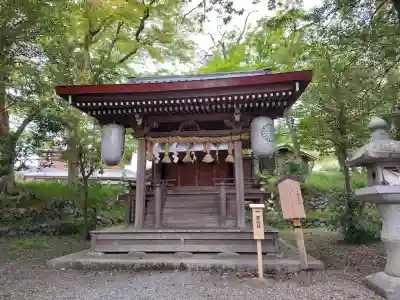 黒太夫社(出雲大神宮境外摂社)の{uncategorized: "未分類", other: "その他", undefined: "問題あり", building: "その他建物", grave: "お墓", sacred_gate: "鳥居", guardian: "狛犬", statue: "像", buddha: "仏像", history: "歴史", nature: "自然", garden: "庭園", animal: "動物", pagoda: "塔", temizu: "手水舎", mountain_gate: "山門・神門", sanctuary: "本殿・本堂", subordinate: "末社・摂社", art: "芸術", scenery: "景色", jizo: "地蔵", ema: "絵馬", goshuin: "御朱印", omikuji: "おみくじ", items: "授与品その他", amulet: "お守り", goshuincho: "御朱印帳", eats: "食事", festival: "お祭り", votive_dance: "神楽", shichigosan: "七五三参", wedding: "結婚式", experience: "体験その他", initially: "初詣", around: "周辺", anti_infection: "感染症対策"}