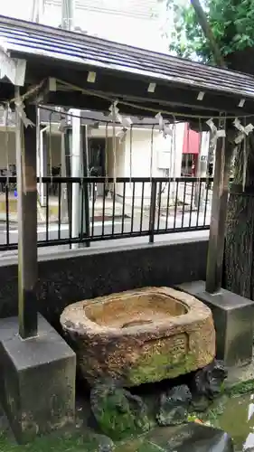 椿神社の手水舎