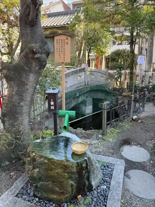 江島杉山神社の{uncategorized: "未分類", other: "その他", undefined: "問題あり", building: "その他建物", grave: "お墓", sacred_gate: "鳥居", guardian: "狛犬", statue: "像", buddha: "仏像", history: "歴史", nature: "自然", garden: "庭園", animal: "動物", pagoda: "塔", temizu: "手水舎", mountain_gate: "山門・神門", sanctuary: "本殿・本堂", subordinate: "末社・摂社", art: "芸術", scenery: "景色", jizo: "地蔵", ema: "絵馬", goshuin: "御朱印", omikuji: "おみくじ", items: "授与品その他", amulet: "お守り", goshuincho: "御朱印帳", eats: "食事", festival: "お祭り", votive_dance: "神楽", shichigosan: "七五三参", wedding: "結婚式", experience: "体験その他", initially: "初詣", around: "周辺", anti_infection: "感染症対策"}