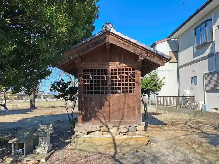 長幡部神社の末社・摂社
