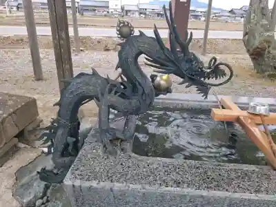 御沢神社の{uncategorized: "未分類", other: "その他", undefined: "問題あり", building: "その他建物", grave: "お墓", sacred_gate: "鳥居", guardian: "狛犬", statue: "像", buddha: "仏像", history: "歴史", nature: "自然", garden: "庭園", animal: "動物", pagoda: "塔", temizu: "手水舎", mountain_gate: "山門・神門", sanctuary: "本殿・本堂", subordinate: "末社・摂社", art: "芸術", scenery: "景色", jizo: "地蔵", ema: "絵馬", goshuin: "御朱印", omikuji: "おみくじ", items: "授与品その他", amulet: "お守り", goshuincho: "御朱印帳", eats: "食事", festival: "お祭り", votive_dance: "神楽", shichigosan: "七五三参", wedding: "結婚式", experience: "体験その他", initially: "初詣", around: "周辺", anti_infection: "感染症対策"}