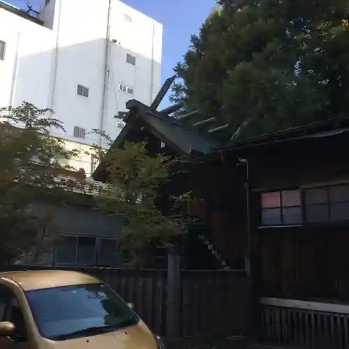 神明神社の本殿