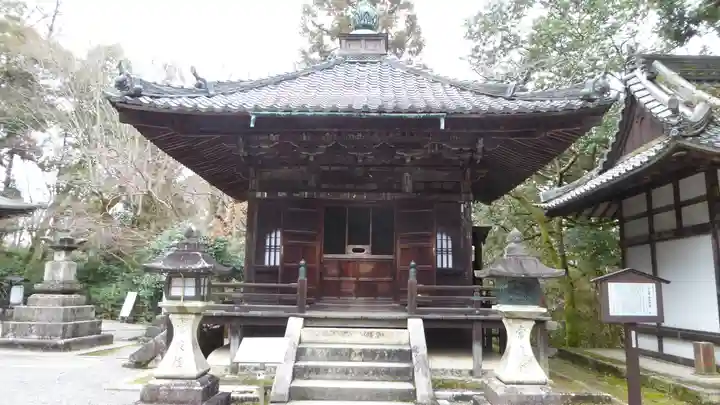 石山寺の本殿・本堂