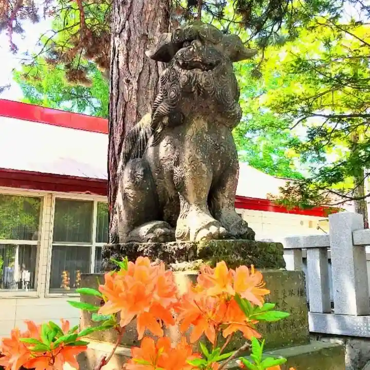 彌彦神社 (伊夜日子神社)の狛犬