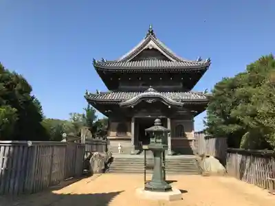 国分寺の本殿・本堂