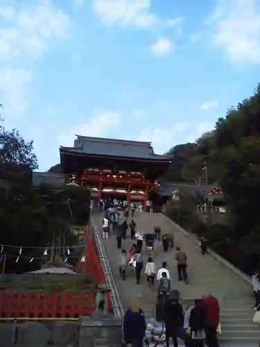 鶴岡八幡宮の山門・神門