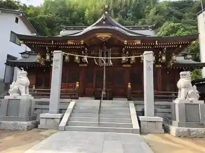 真浦神社の本殿