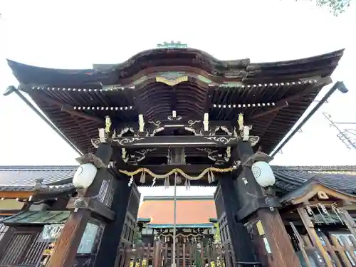 六孫王神社の山門・神門