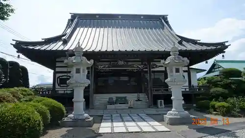 光照寺の本殿