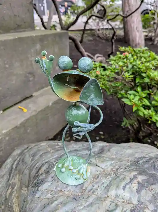 彌彦神社 (伊夜日子神社)の像