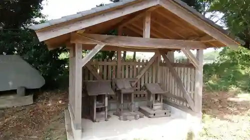 於岐都説神社の末社・摂社