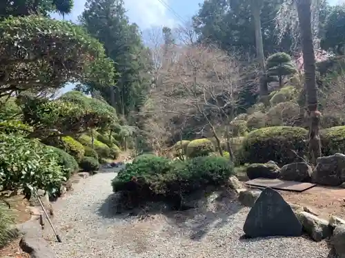 神場山神社の庭園