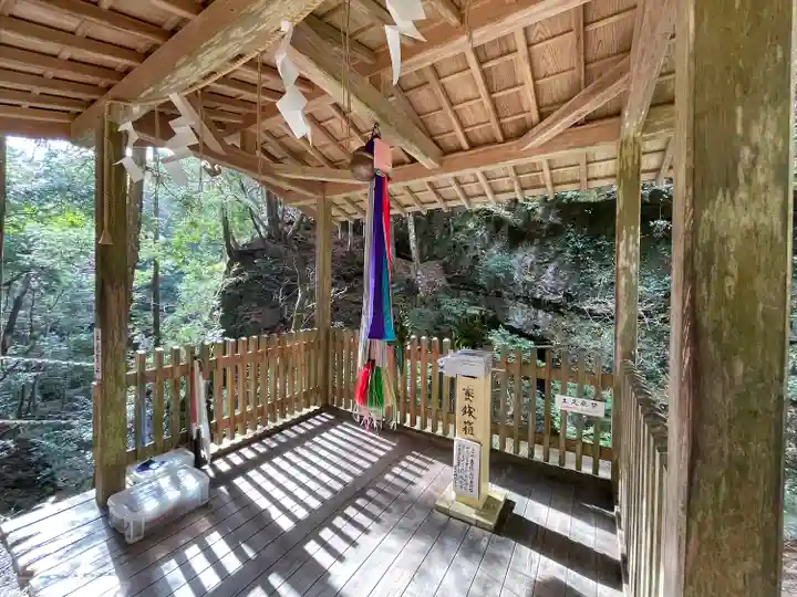 室生龍穴神社(奈良県)
