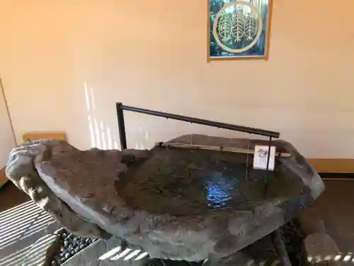 星川杉山神社の手水舎