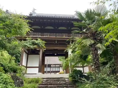 龍福寺の山門