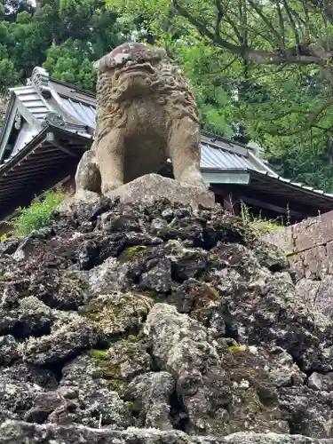 村山浅間神社の狛犬