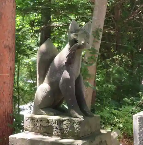 千歳神社の狛犬